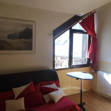 Apartment Azur Sancy Skis Aux Pieds *